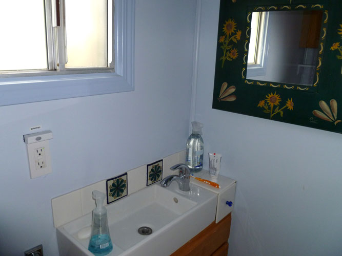 Lower Studio Bath